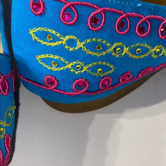 🌟4/25🌟 Gianni Bini Flats - Picture 2 of 5